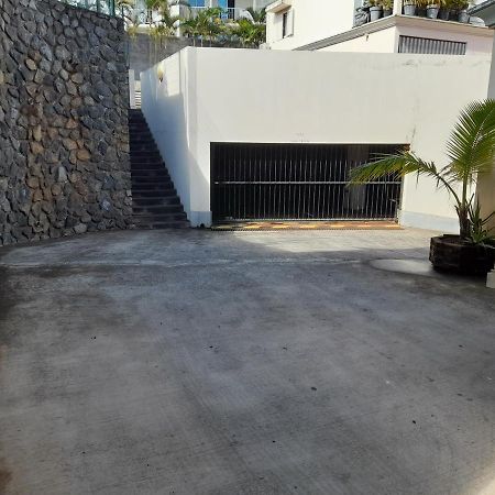 Appartement T3 Proche Aeroport Et Nordev Sainte Clotilde Exterior photo